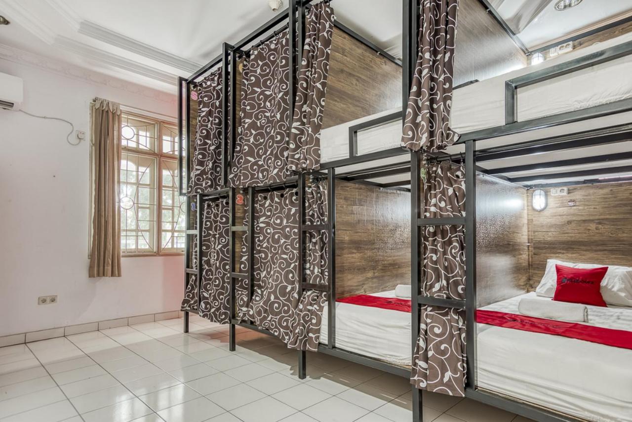 Reddoorz Hostel @ Feliz Noche Cengkareng Jakarta Exteriér fotografie
